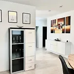 Modernes 3-schlafzimmer-apartment Mit Terrasse Nahe Messe Friedrichshafen & Bodensee Meckenbeuren