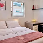 Apartament Modernes 3-schlafzimmer-apartment Mit Terrasse Nahe Messe Friedrichshafen & Bodensee