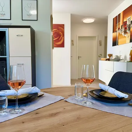 Stilvolles 3 Apartment- Nahe Spieleland Und Friedrichshafen - Modern Ruhig Mit Eigenem Aussenbereich Meckenbeuren