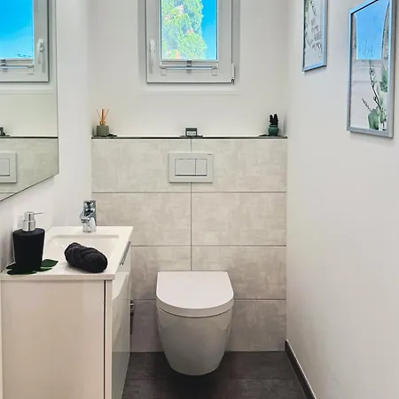 Modernes 3-schlafzimmer-apartment Mit Terrasse & Grill Nahe Messe Friedrichshafen & Bodensee * Meckenbeuren