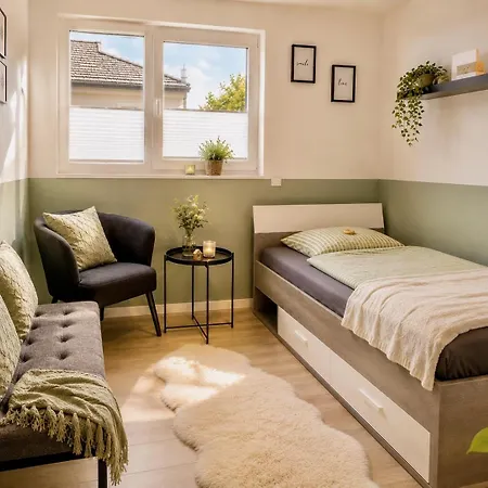 Countryside Dream - 3-schlafzimmer-apartment Mit Terrasse Nahe Messe Friedrichshafen & Bodensee フリードリヒスハーフェン
