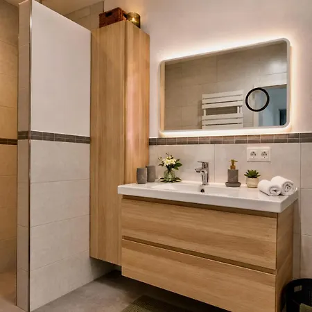 Countryside Dream - 3-schlafzimmer-apartment Mit Terrasse Nahe Messe Friedrichshafen & Bodensee Διαμέρισμα *